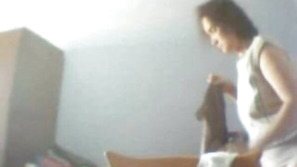 ডিলিয়ন সেক্সি ভিডিও বাংলা কার্টার, মারিয়া জেড - বেশ ব্রেসিটি