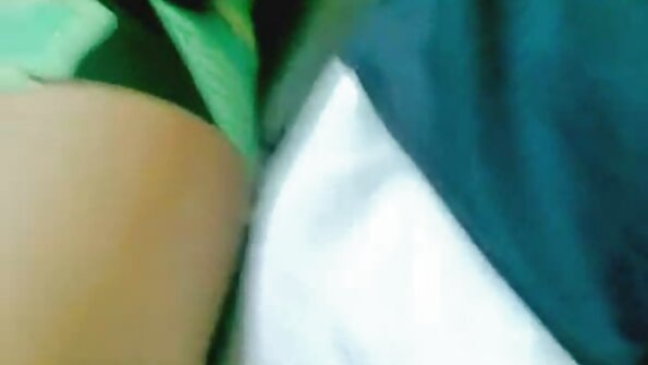 সেক্সি প্যাটিকেক বাংলা সেক্সি বিএফ ভিডিও - গরম স্বর্ণকেশী কিশোর তার সুন্দর বড় গাধা দেখায়